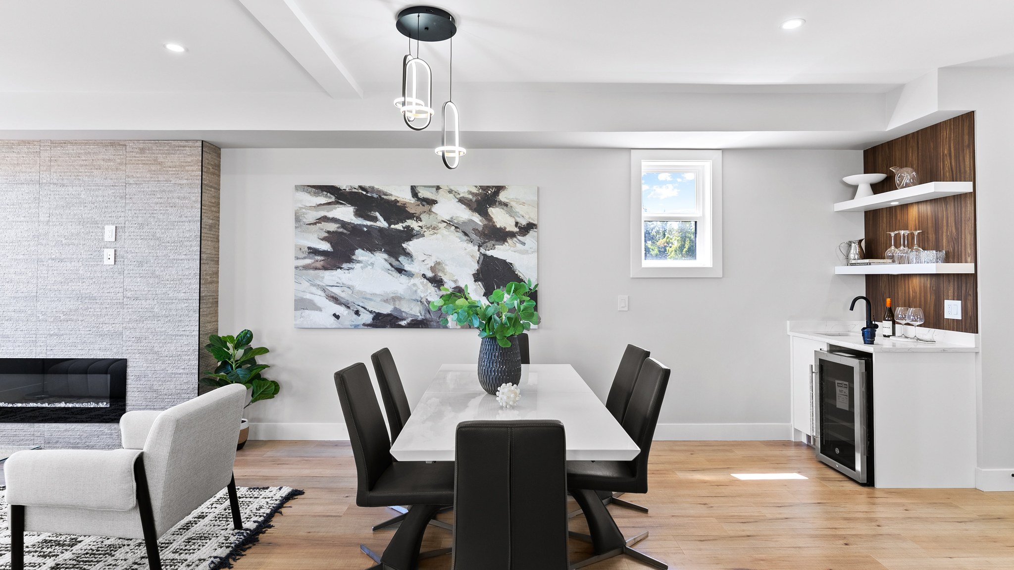 2210Archer_Gate(interior)-15.jpg